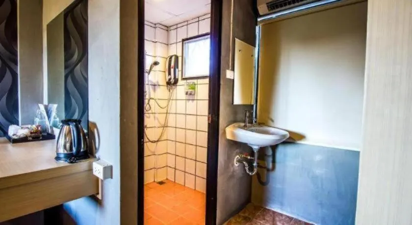 B2 Lanna Boutique & Budget Hotel