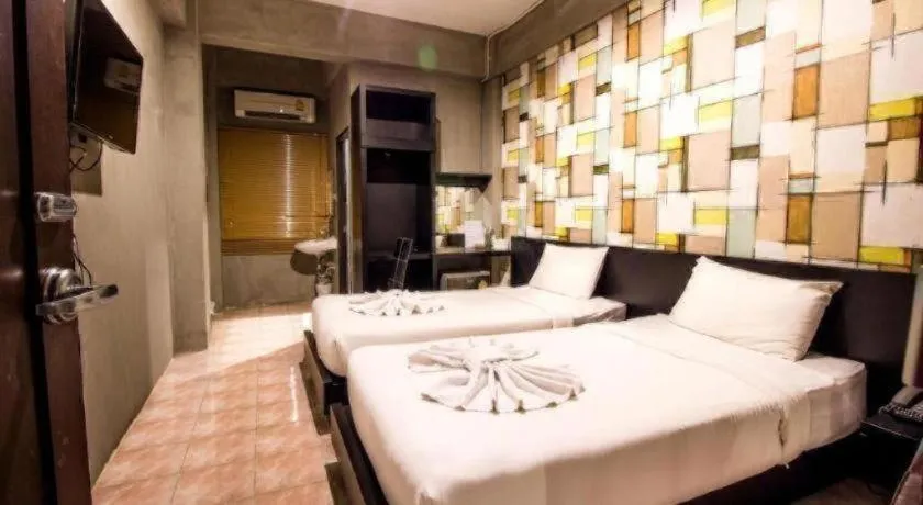 Bed in B2 Lanna Boutique & Budget Hotel