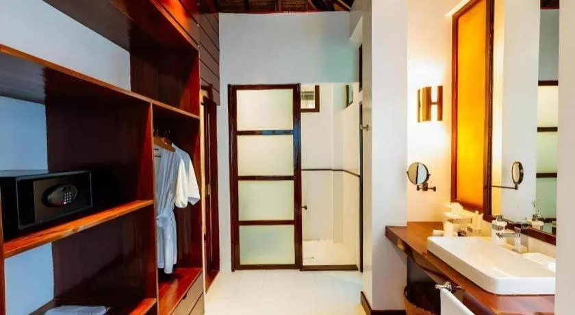 Bed in Isla Cabana Resort