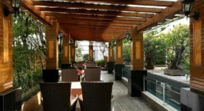 Gem Flower Jinyu Sunshine Hotel