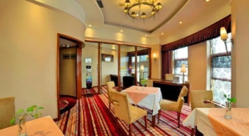 Gem Flower Jinyu Sunshine Hotel