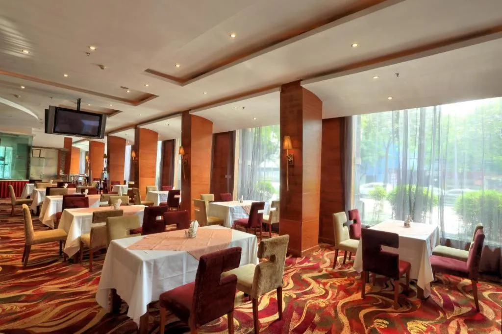 Gem Flower Jinyu Sunshine Hotel