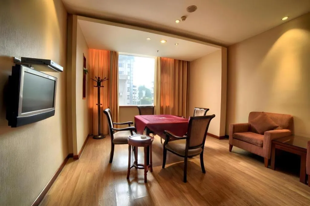 Gem Flower Jinyu Sunshine Hotel