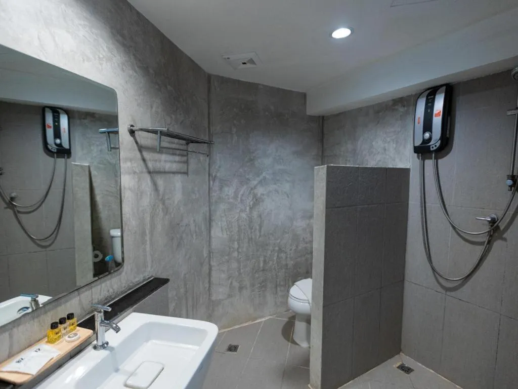 B2 Jomtien Pattaya Boutique & Budget Hotel