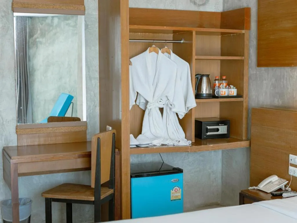 B2 Jomtien Pattaya Boutique & Budget Hotel