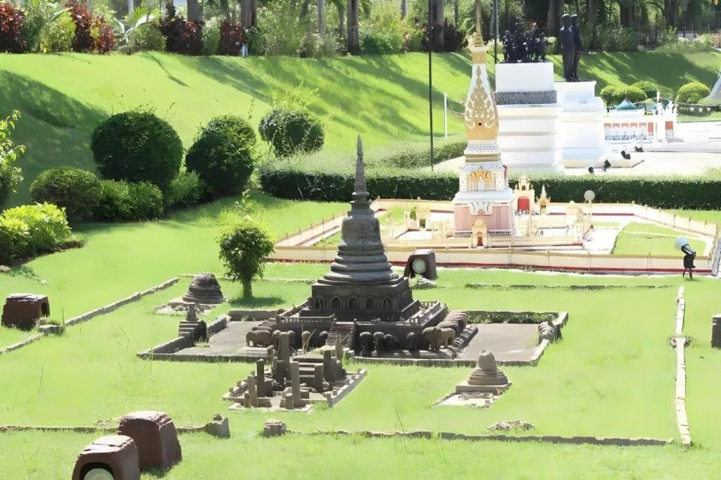 B2 Jomtien Pattaya Boutique & Budget Hotel