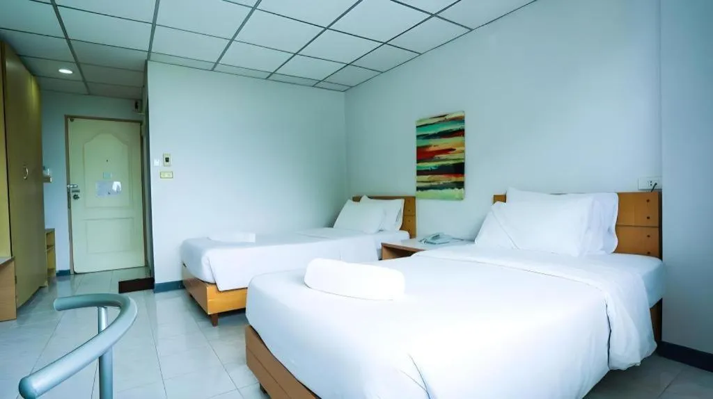 Bed in Central Place Hotel