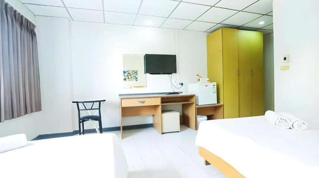 Bed in Central Place Hotel