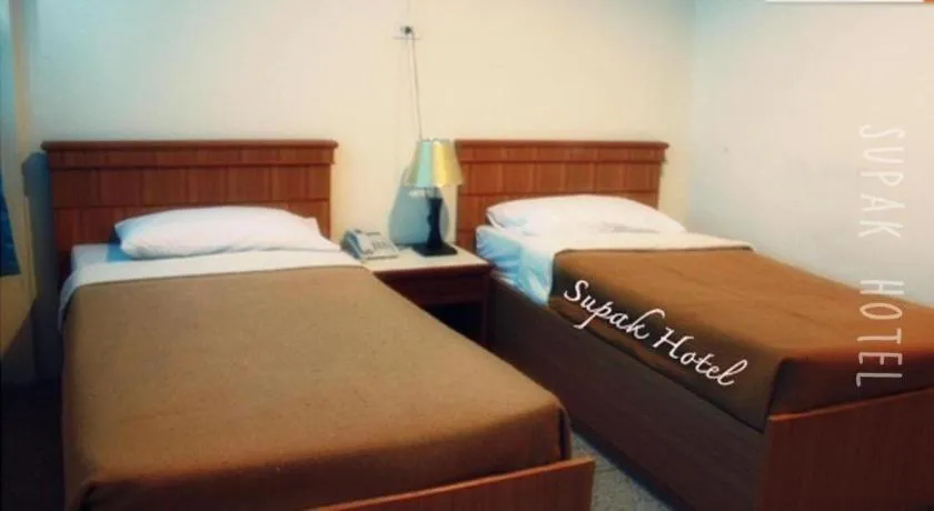 Bed in Supak Hotel
