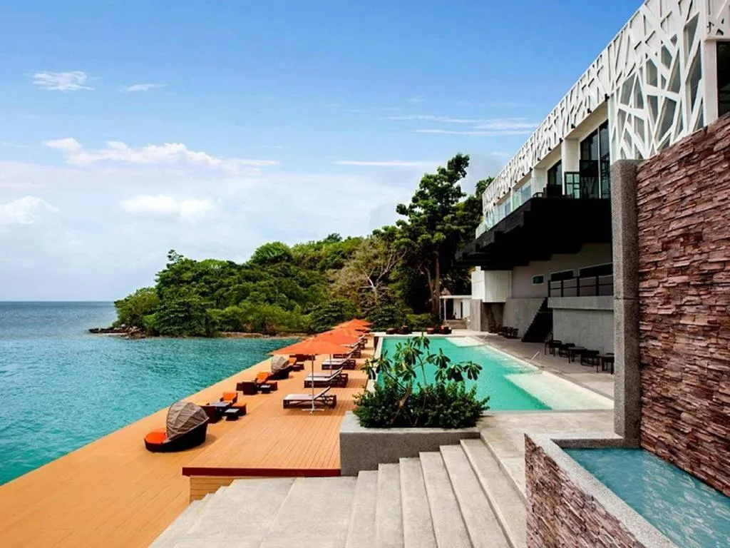 Villa 360 Resort and Spa