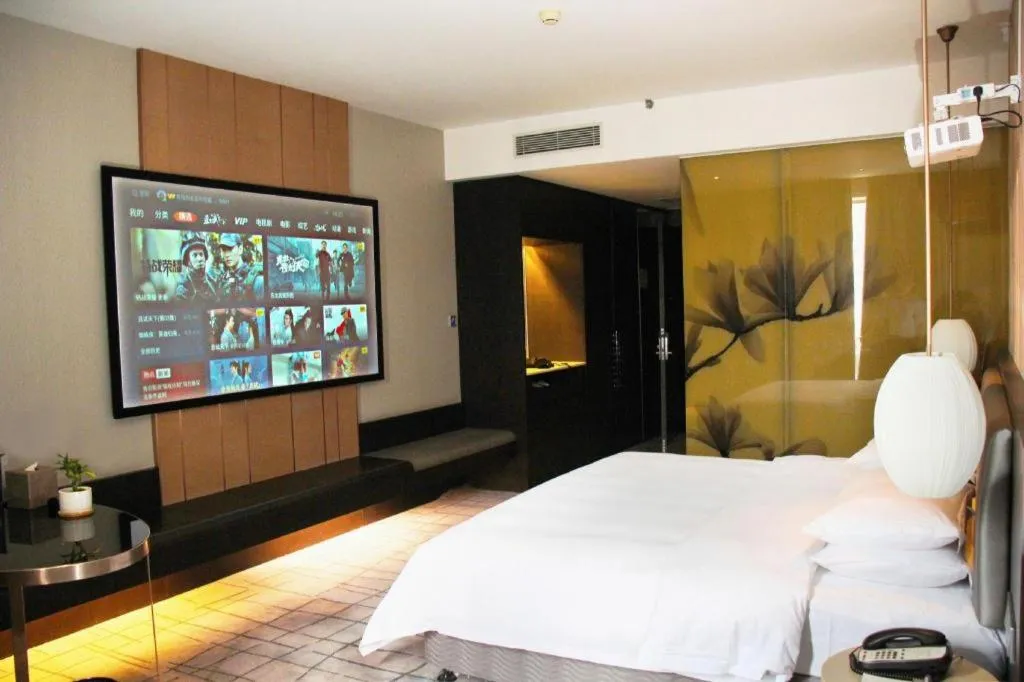 Bed in DongGuan JOYC Hotel 