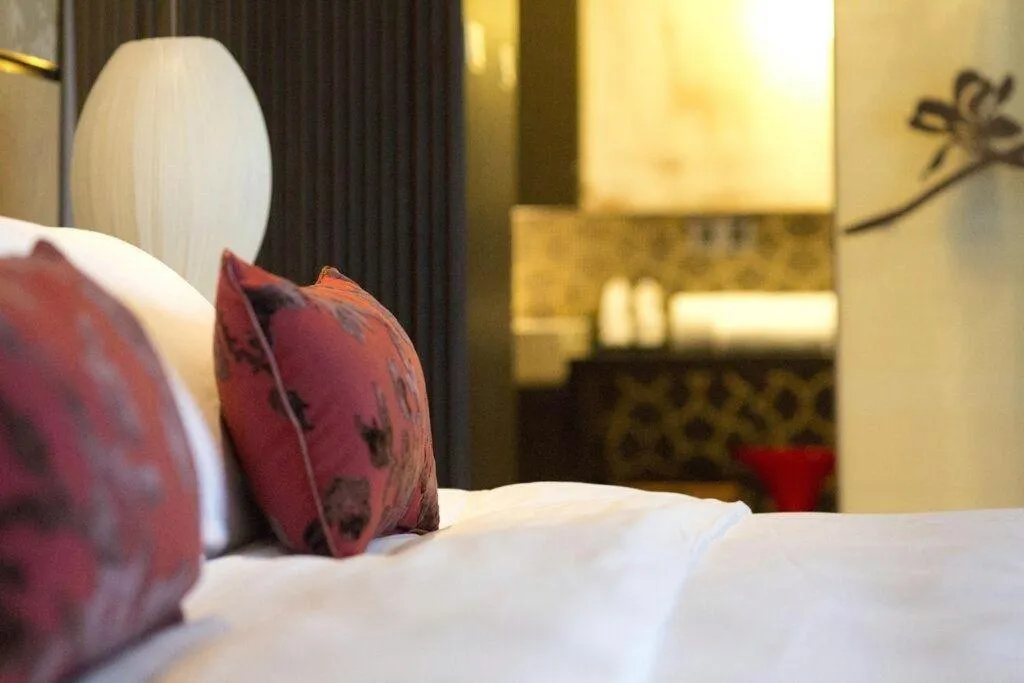 Bed in DongGuan JOYC Hotel 