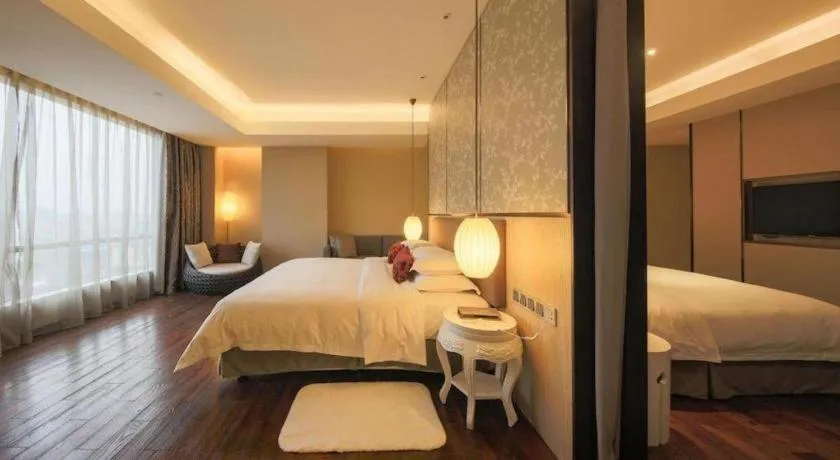 Bed in DongGuan JOYC Hotel 