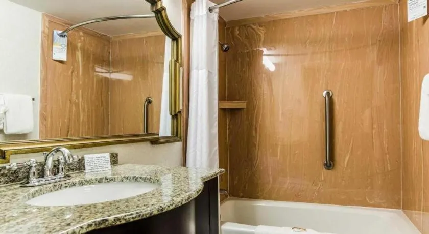 Quality Inn & Suites