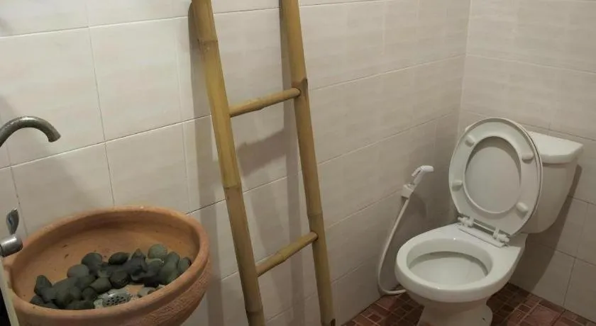 Baan Suan Phidchamika