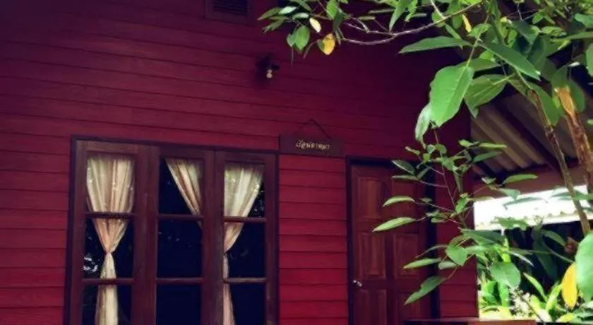 Baan Suan Phidchamika