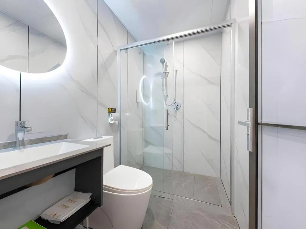 Renhe Good East Hotel