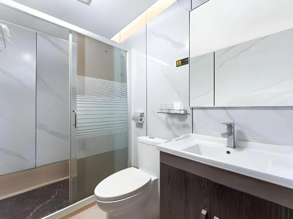 Renhe Good East Hotel