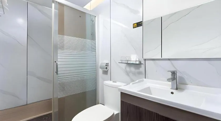 Renhe Good East Hotel