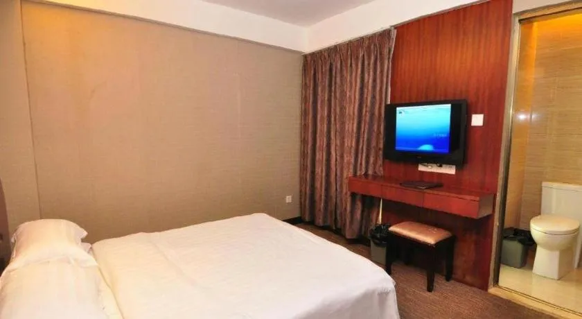 Bed in Renhe Good East Hotel