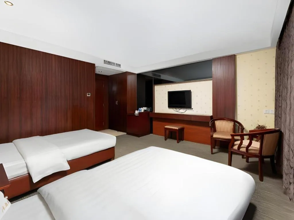 Bed in Renhe Good East Hotel