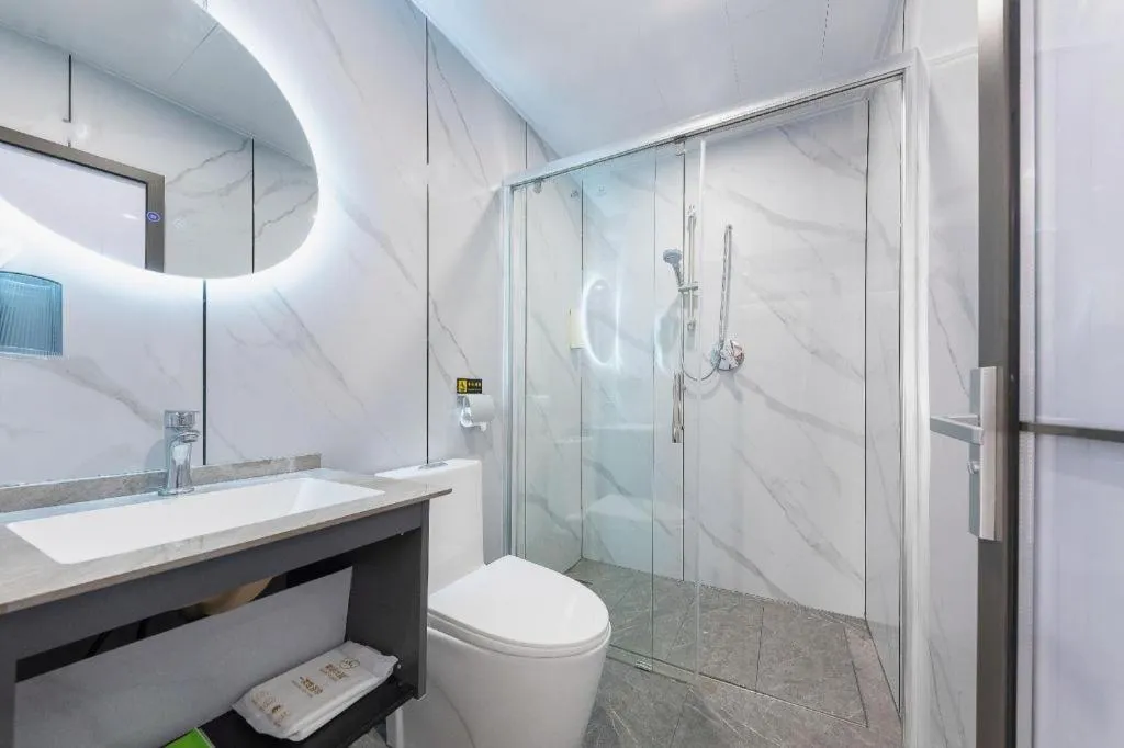 Renhe Good East Hotel