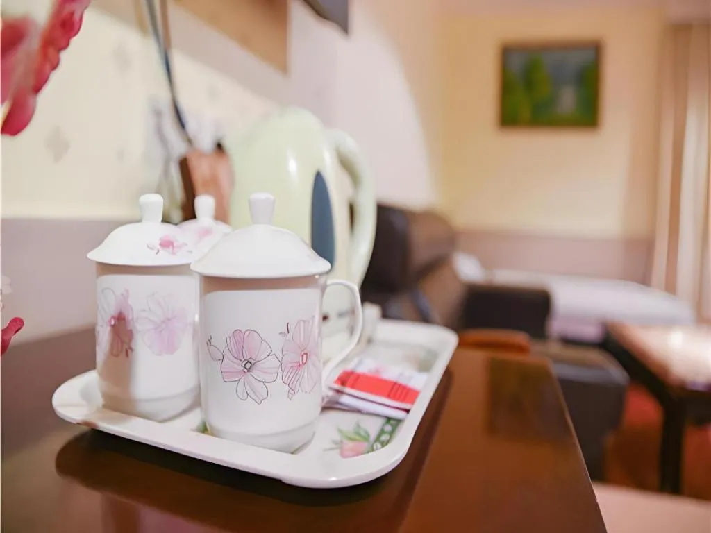 Renhe Good East Hotel