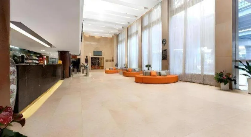 Renhe Good East Hotel