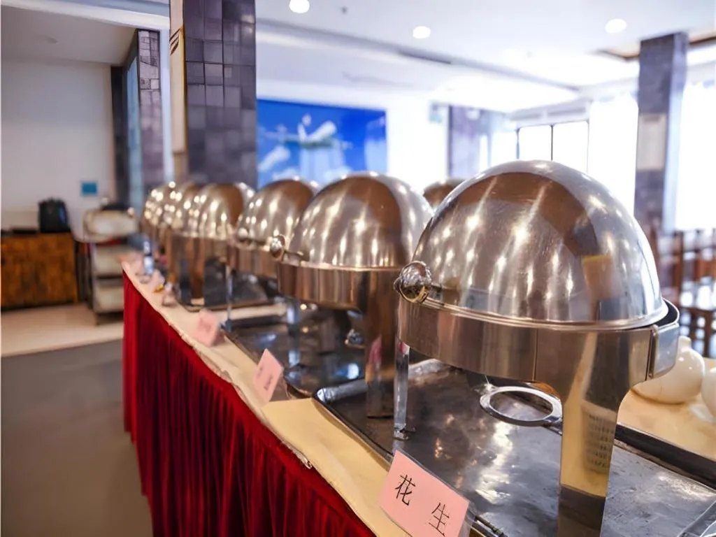 Renhe Good East Hotel