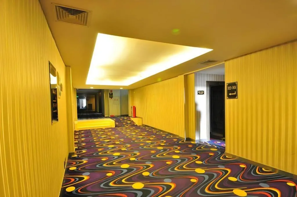 Renhe Good East Hotel