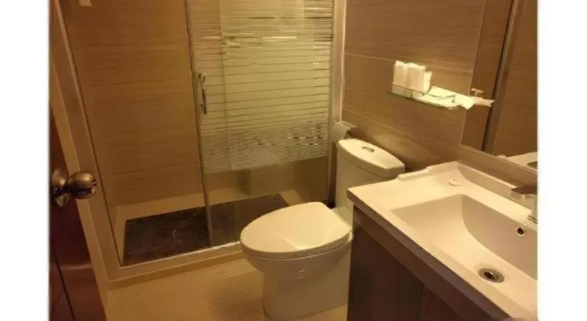 Renhe Good East Hotel