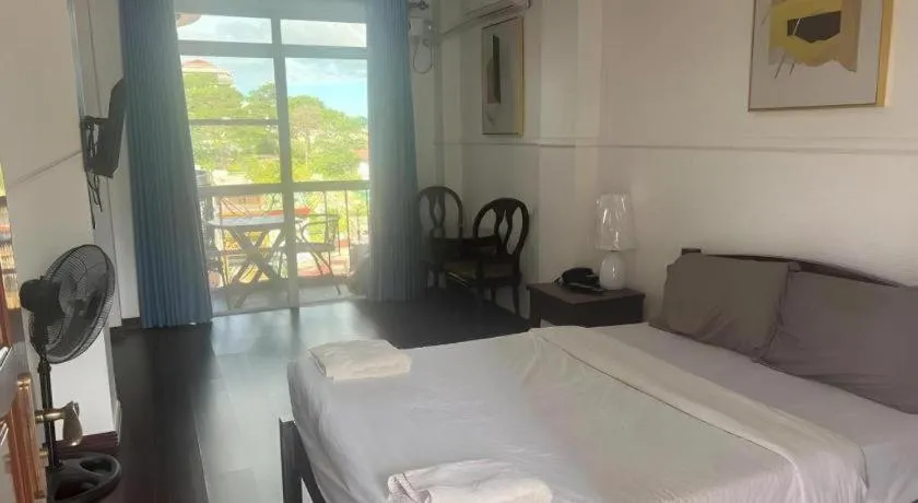 Bed in NYC Manhattan Suites