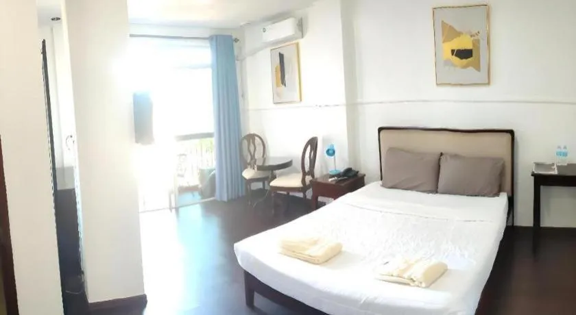 Bed in NYC Manhattan Suites