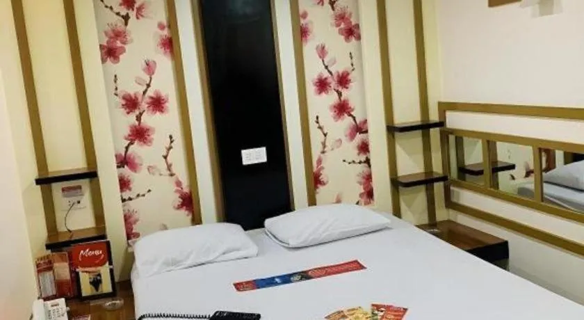 Bed in Hotel Sogo Tarlac