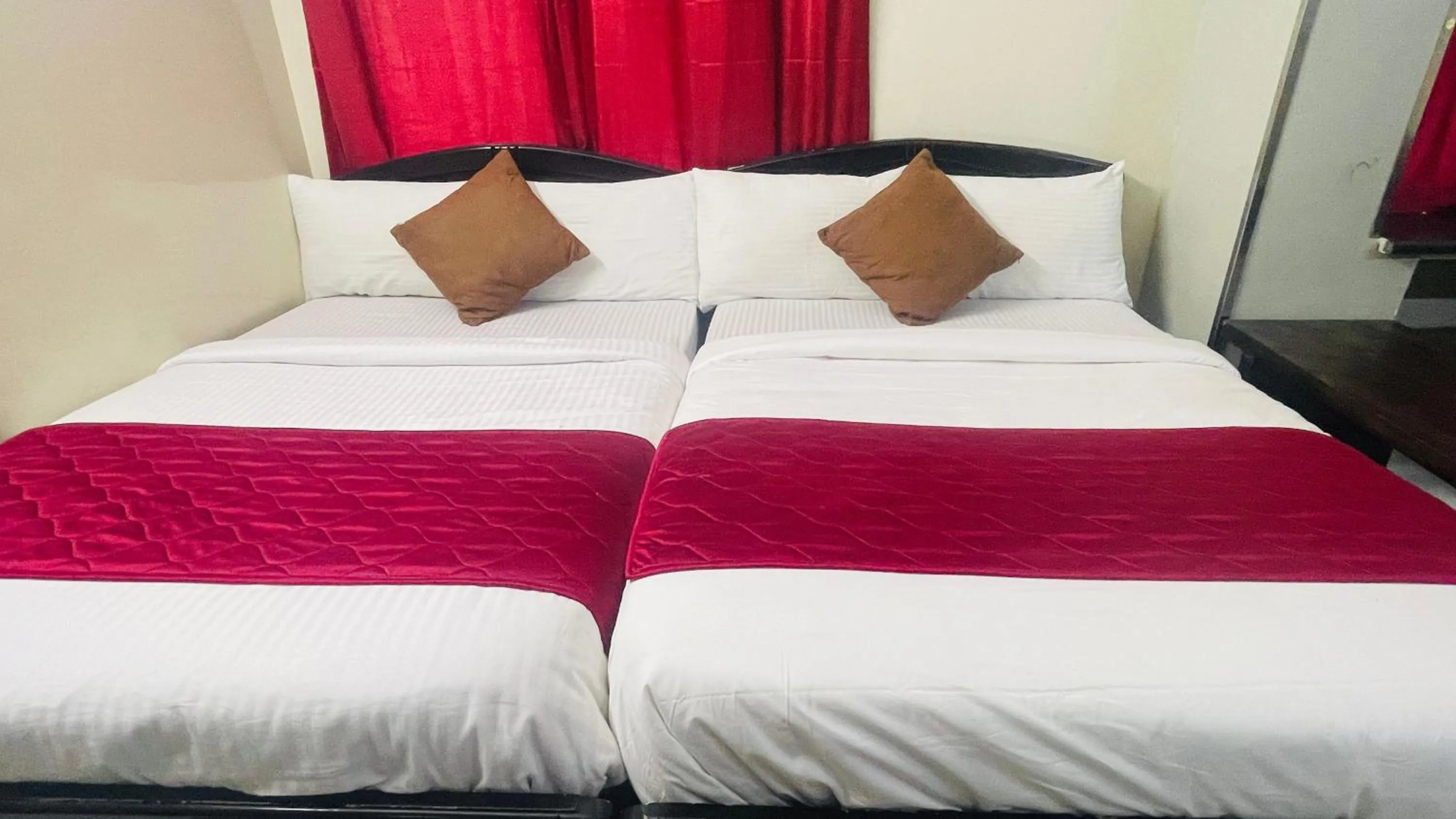 Bed in Hotel Sai Palace Inn