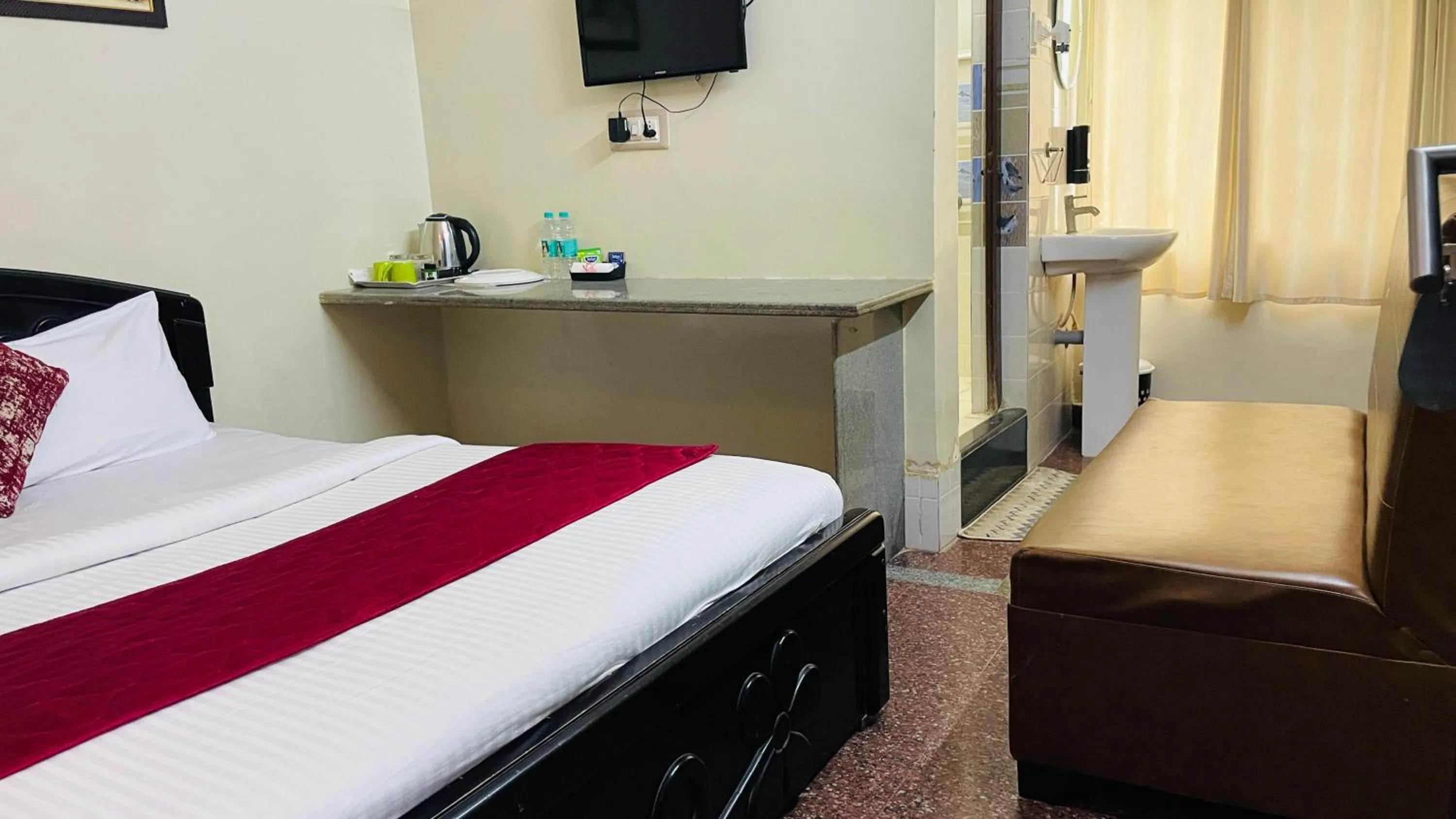 Bed in Hotel Sai Palace Inn