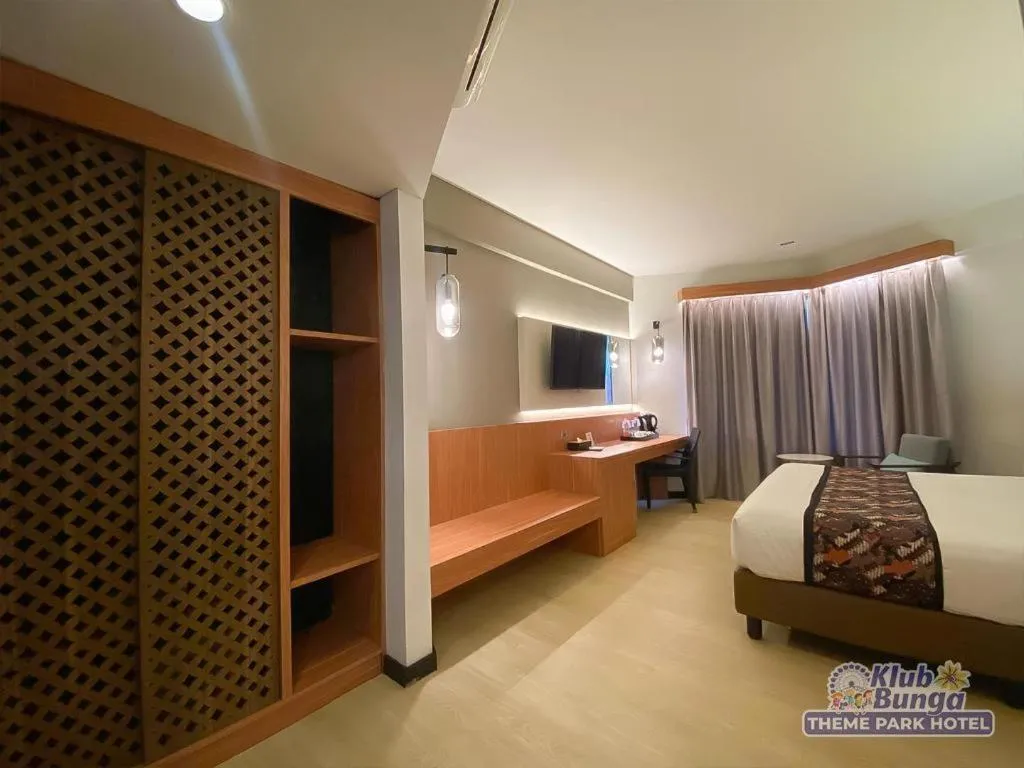 Bed in KLUB BUNGA THEME PARK HOTEL
