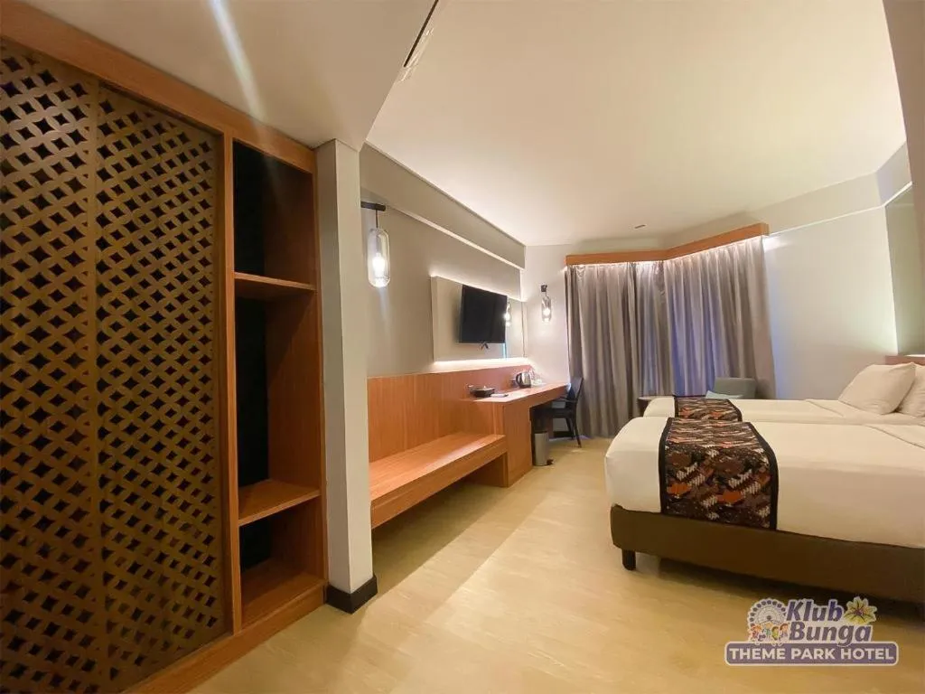 Bed in KLUB BUNGA THEME PARK HOTEL