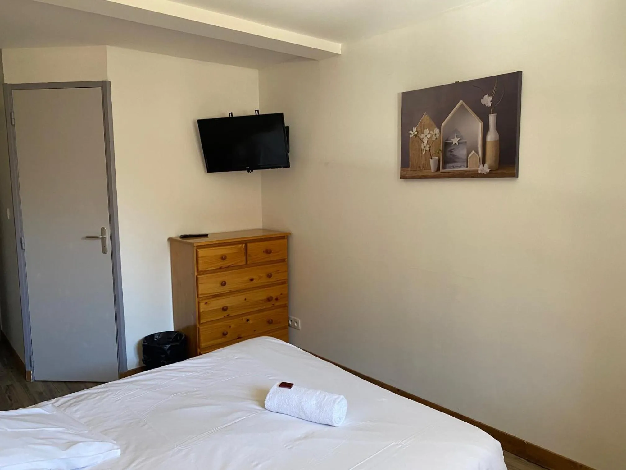 Photo of the whole room, Bed in Les Carlines