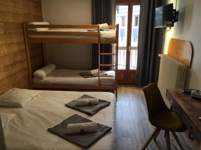Photo of the whole room, Bed in Les Carlines
