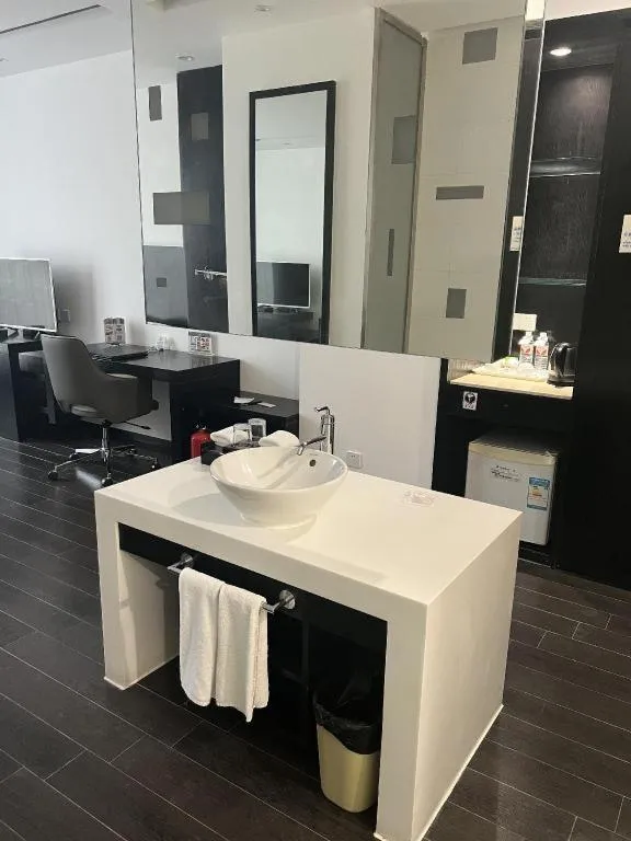 Guangdong Nanmei Osotto Hotel