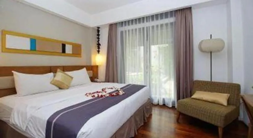 Bed in The Silk at Dago Boutique Hotel