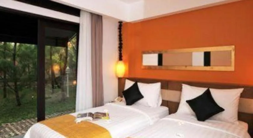 Bed in The Silk Art Design Hotel