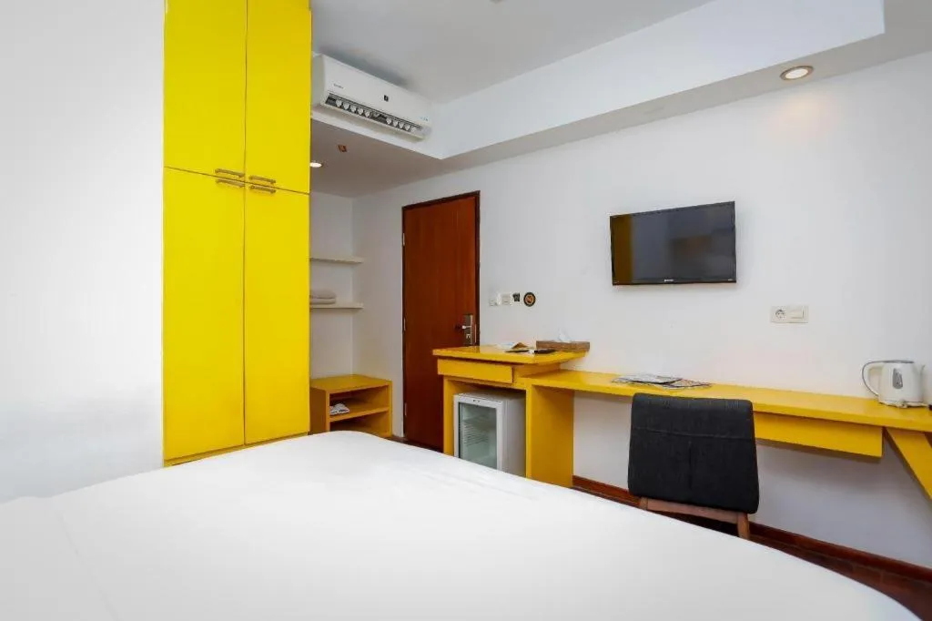 Bed in The Silk at Dago Boutique Hotel