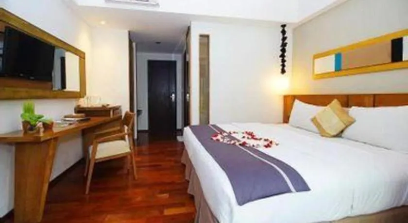 Bed in The Silk at Dago Boutique Hotel