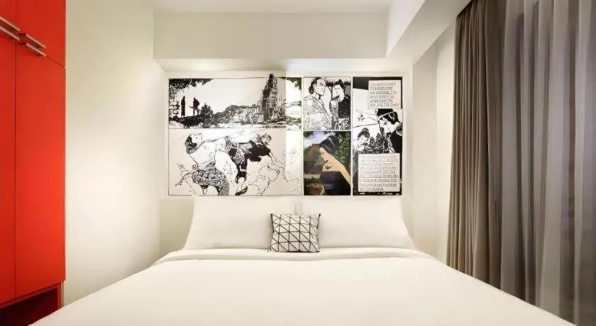 Bed in The Silk at Dago Boutique Hotel