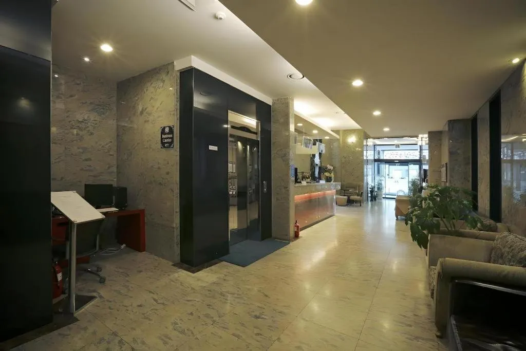 Metro Tourist Hotel Cheonan