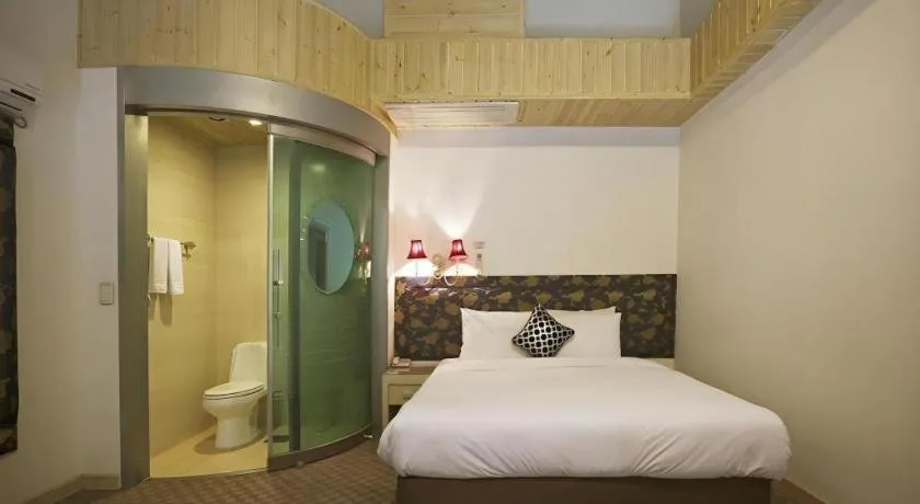 Bed in Metro Tourist Hotel Cheonan