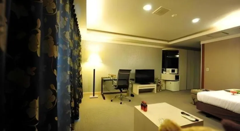 Bed in Metro Tourist Hotel Cheonan