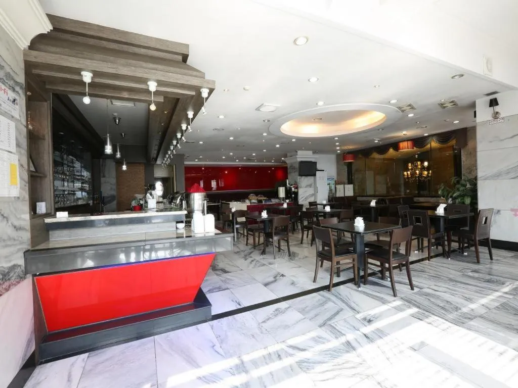 Metro Tourist Hotel Cheonan